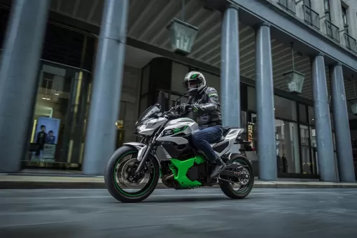 kawasaki-nov23-doublehybridoffer-gallery2.jpg