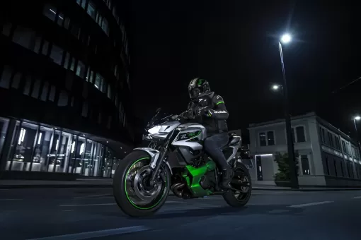 kawasaki-nov23-doublehybridoffer-gallery8.jpg