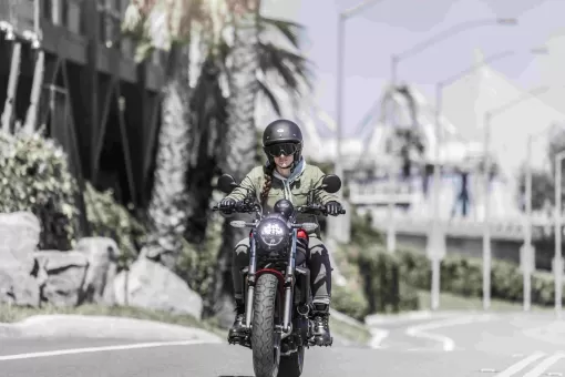 kawasaki-sep25-26ym-cruisers-colours-gallery4.jpg