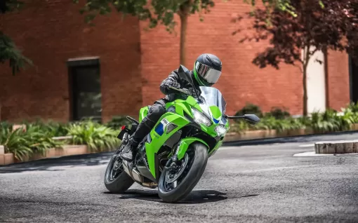 kawasaki-sep26-ninja650updates27-gallery8.jpg